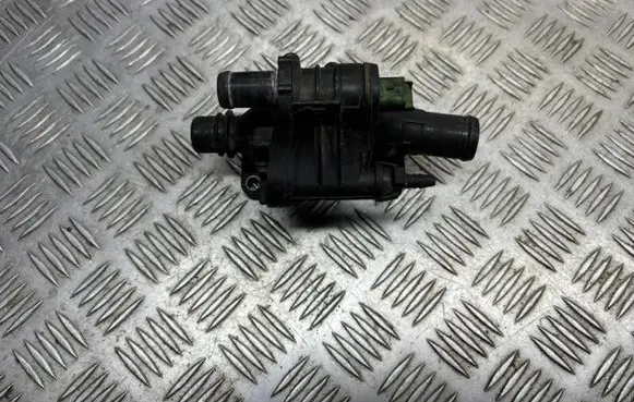 Ford Focus Engine coolant pipe/hose 9647767180 PA66GF30