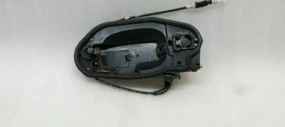 BMW 5 E60 E61 Front door coupe exterior handle/bracket 7075158