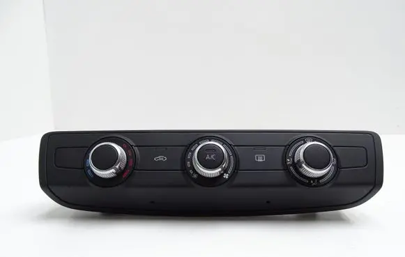 Audi A3 S3 8V Climate control unit 8V0820047B