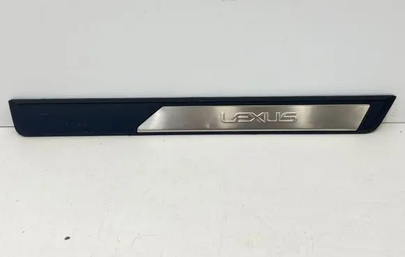 Lexus ES VII XZ10 Front sill trim cover 6791133150