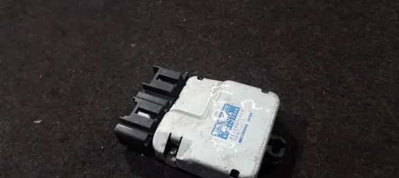 Lexus RX 300 Coolant fan relay 8716522050 87165-22050