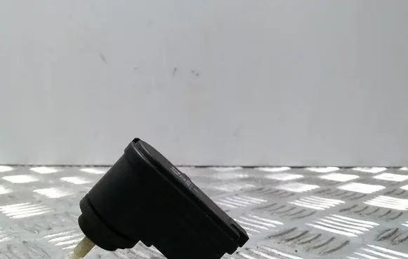 Headlight level adjustment motor