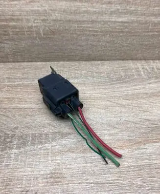 Ford Mondeo Mk III Other relay 94VG14N089F1B WithPlug