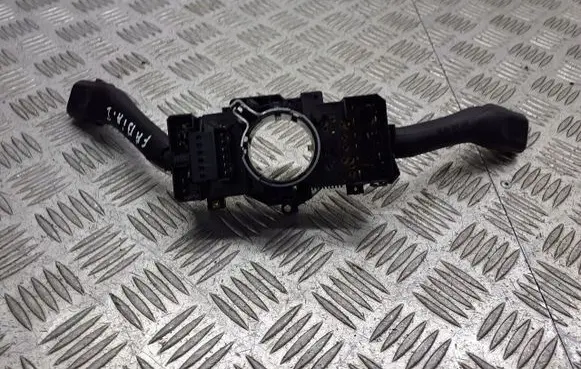Skoda Fabia Mk1 (6Y) Headlight wiper switch 8L0953513G