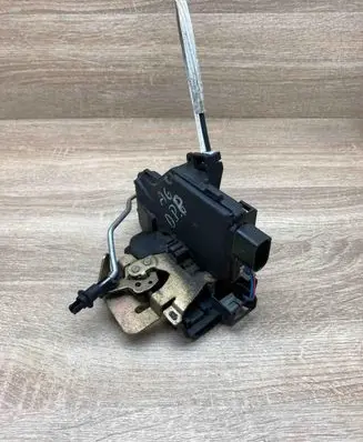 Audi A6 S6 C5 4B Front door lock AUDIA6DOORLOCK RHFRONT
