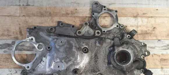Toyota Yaris Timing chain cover AISIN