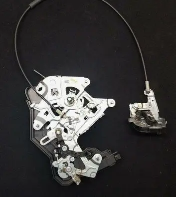 Hyundai H-1, Starex, Satellite Rear door lock