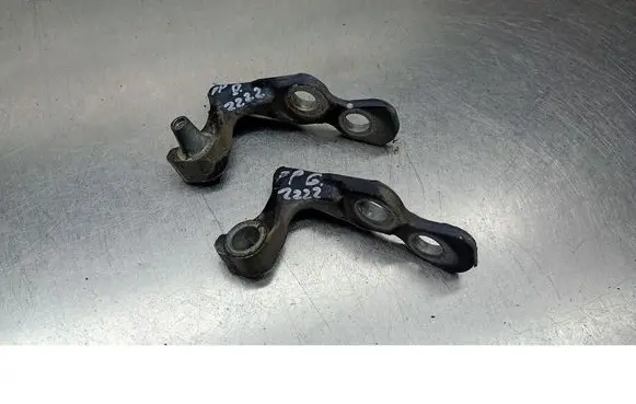 Ford Focus C-MAX Front door upper hinge