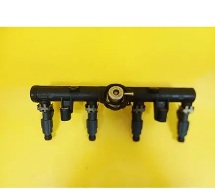 Volkswagen Polo III 6N 6N2 6NF Fuel injector 030906031J 0280155919 030133319AA