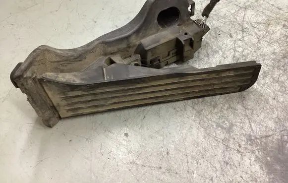 Audi A3 S3 8P Accelerator throttle pedal 1K1721503F 6PV00860000 1053603