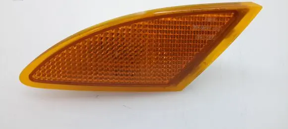 Mercedes-Benz R W251 Front indicator light A2518200121