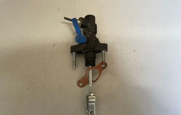 Toyota Corolla Verso E121 Clutch slave cylinder 