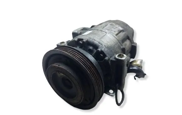 Volkswagen PASSAT B5.5 Air conditioning (A/C) compressor (pump) 8D0260808KASACJA 8D0260808