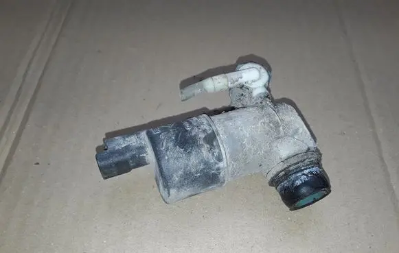 Citroen Berlingo Windscreen/windshield washer pump 8200194414