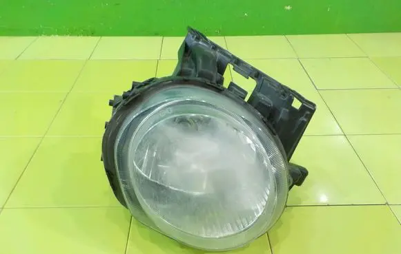 Nissan Juke I F15 Headlight/headlamp PRZOD