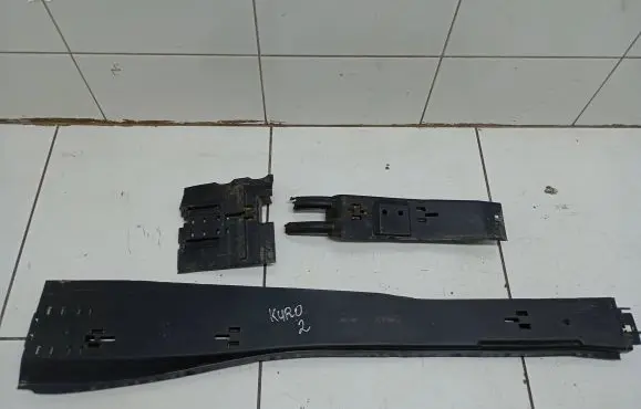 Volvo V70 Other under body part 6g9n9s282da 6g919e312bc 6g919e312ab