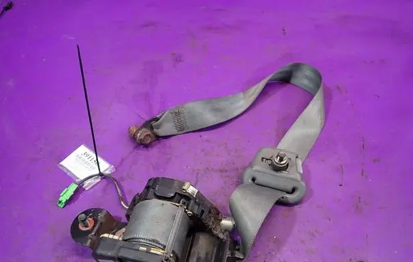 Chevrolet Aveo Front seatbelt