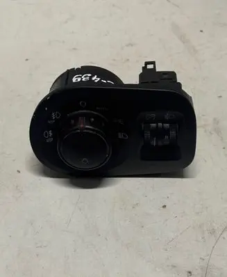 Seat Altea Light switch 5P1941431CB 04062532 2966A