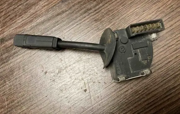 Renault Trafic II (X83) Wiper switch 