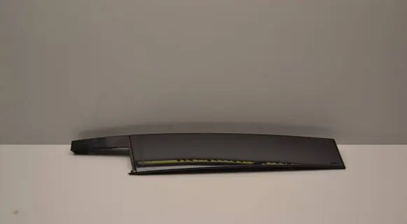 Front door glass trim molding