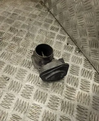BMW 5 E60 E61 Throttle valve 780437301 B73332071