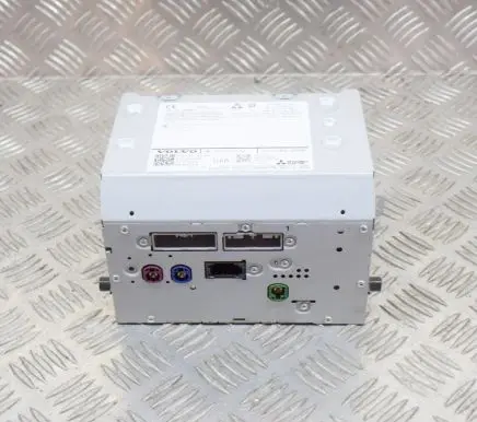 Volvo XC40 Radio/CD/DVD/GPS head unit 32141085AA T01100604