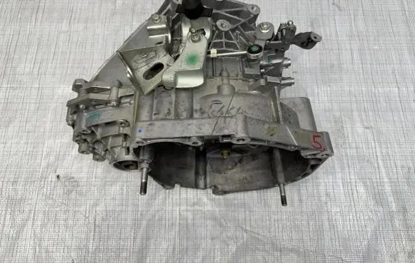 Fiat 500X Manual 5 speed gearbox 55238345