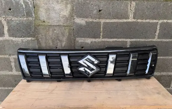 Suzuki Vitara (LY) Front grill 7212186R0