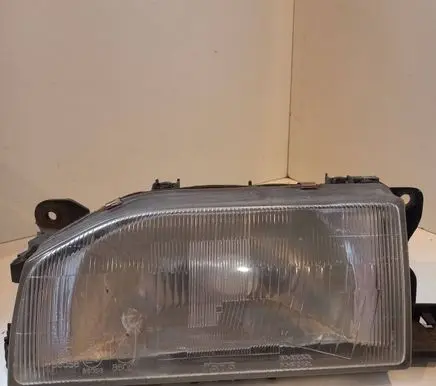 Mazda 323 Headlight/headlamp 11061247