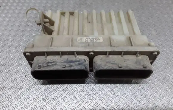Opel Zafira A Fan control module 24462347
