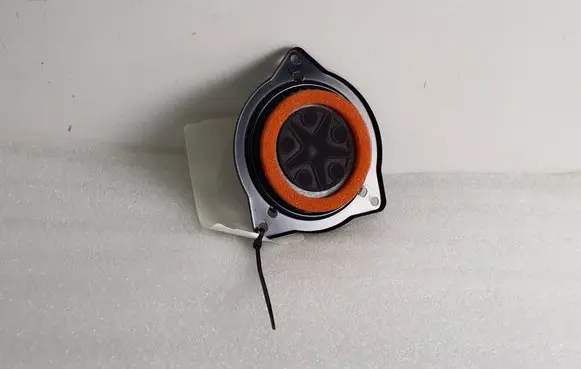 Maserati Levante Front door high frequency speaker 670002118