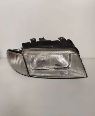 Audi A4 S4 B5 8D Headlight/headlamp