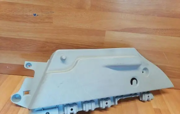 Renault Zoe Parcel shelf load cover mount bracket 799114870R