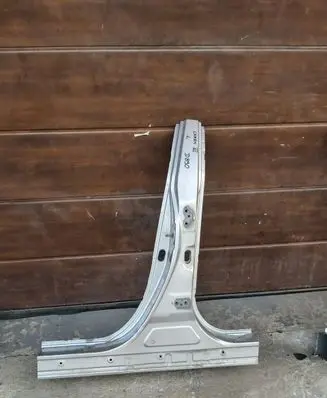 Toyota Camry Pillar (middle) 