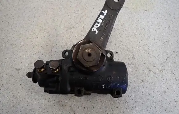 Nissan Trade Steering rack 