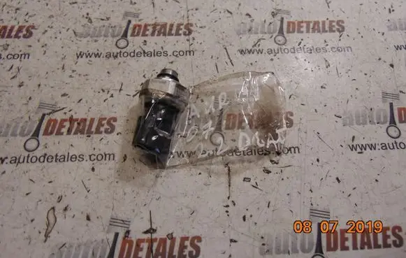 Toyota Auris 150 Air conditioning (A/C) pressure sensor 4990007880