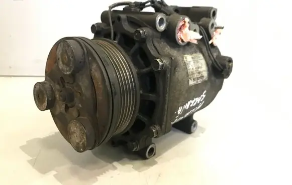Mitsubishi Lancer Air conditioning (A/C) compressor (pump) MN185570 AKC200A215