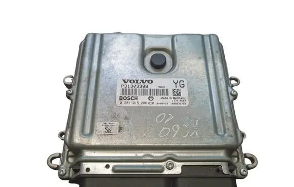 Volvo XC60 Engine control unit/module P31303388 1039S33755 0281015286