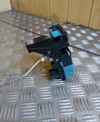 Volvo S80 Front door lock