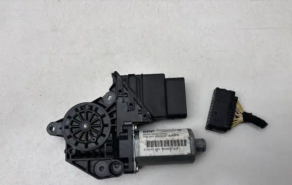 Volkswagen Touran II Rear door window regulator motor 5K0959795 5K0959703A