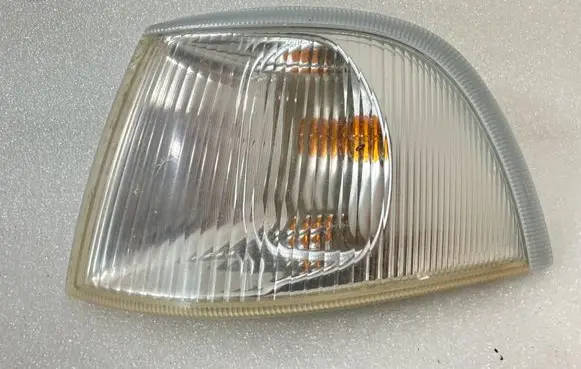 Volvo S40, V40 Front indicator light 30854653