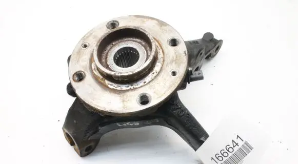 Peugeot 208 Front wheel hub