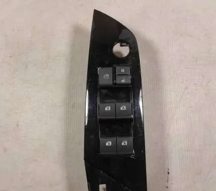 Toyota Prius (XW50) Electric window control switch 8404047070 515676B
