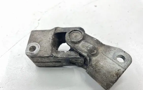 Mercedes-Benz A W168 Steering column universal joint