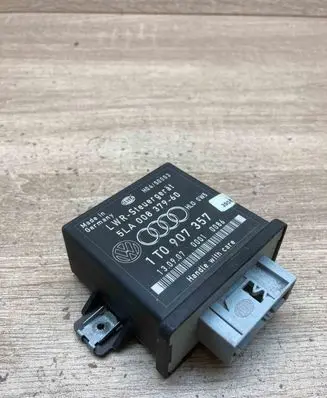 Volkswagen Touran I Light module LCM 1T0907357 5LA00837960