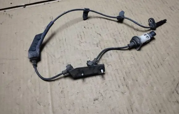Honda Legend ABS brake wheel speed sensor 57455SJA003