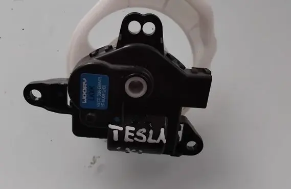 Tesla Model X A/C air flow flap actuator/motor 
