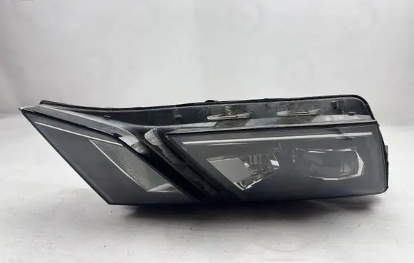 Skoda Octavia Mk3 (5E) Headlight/headlamp 5E2941016D 5E2941016