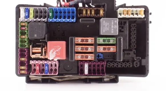 Mercedes-Benz C W205 Fuse box set A2059068501