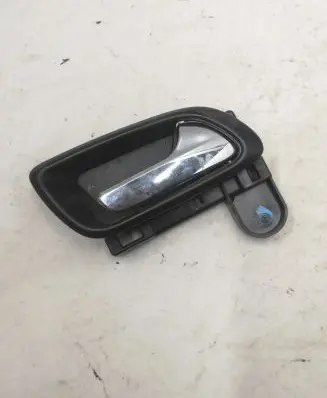 Dodge Journey Front door interior handle 937072